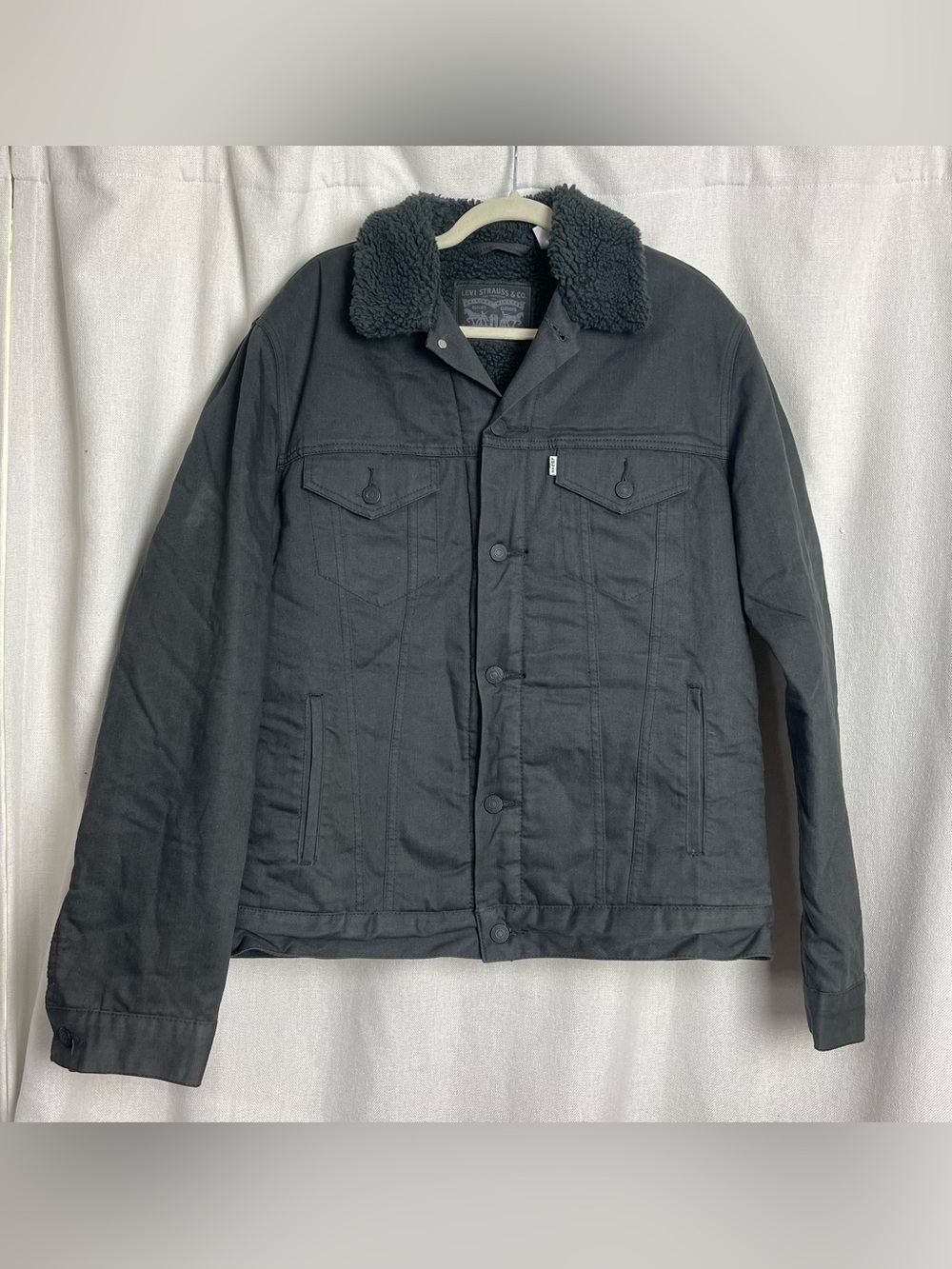 Levi’s Men's Sherpa Lined Trucker Jacket Large Black Denim Streetwear Coat